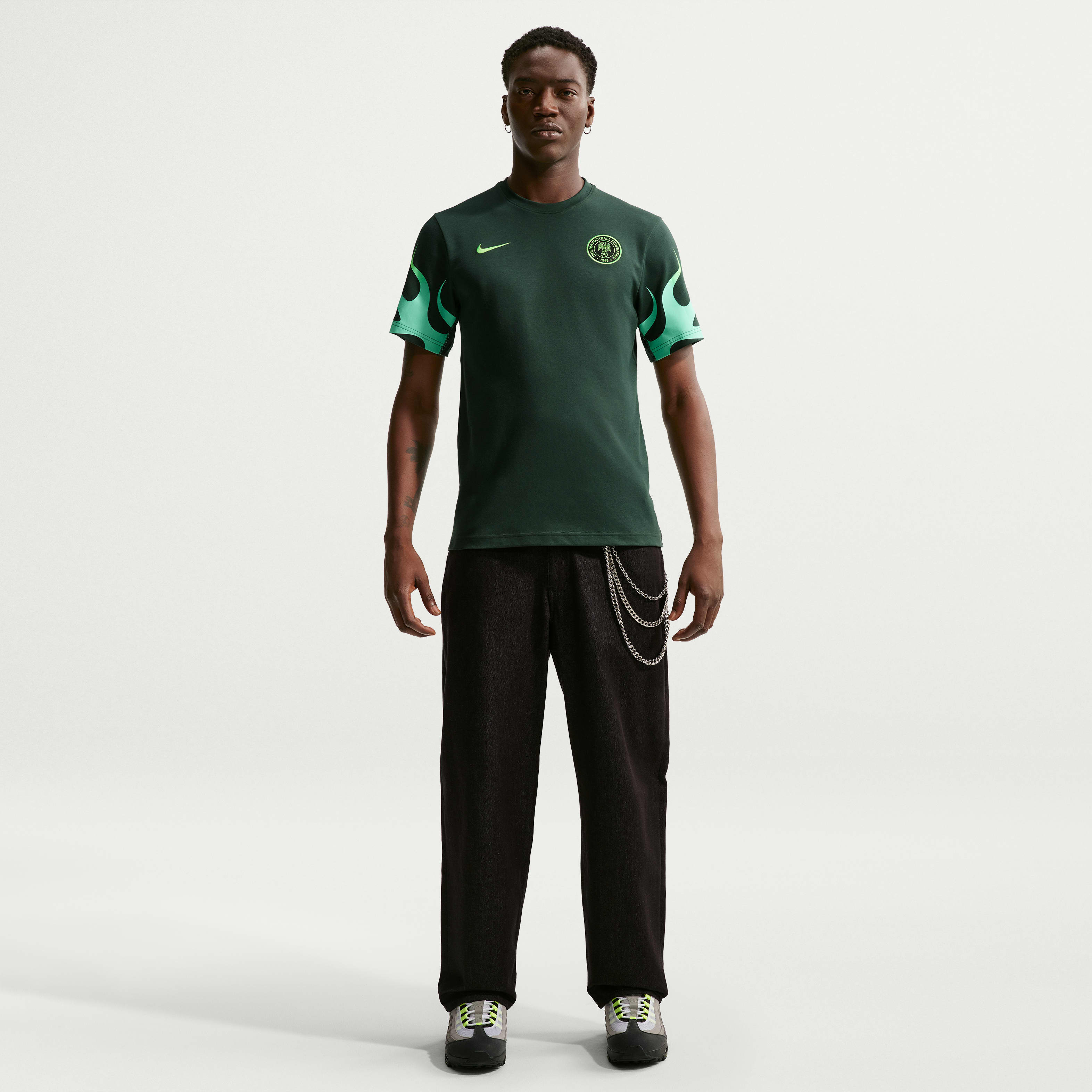 Nike Liverpool FC Legend Men's Nike Dri-FIT Soccer T-Shirt. Nike